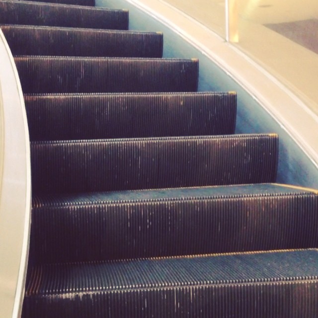 Les escalators arrondis ça m’a toujours étonné