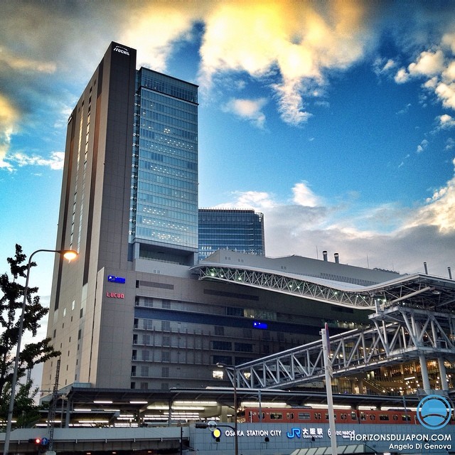 Une (petite) partie de l’impressionnante gare d’Osaka