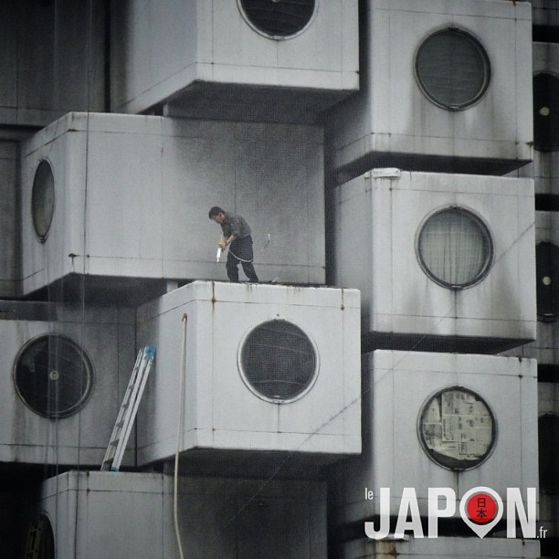 Un coup de mastique et la ville du futur sera comme neuve ; ) #Nakagin #Capsule #Tower